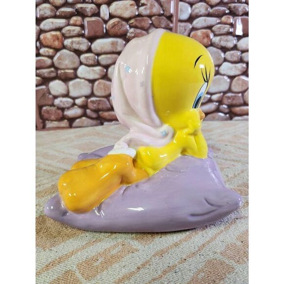 Looney Tunes Warner Bros Tweety Bird on Pillow Ceramic Coin Bank - Picture 3 of 9